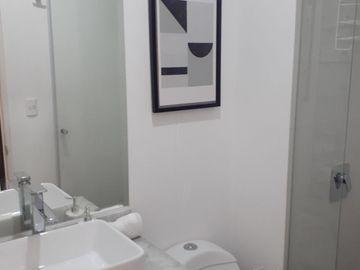 EXCELENTE INVERSIÓN: LOFT AMOBLADO Y EQUIPADO EN BARRANCO LÍMITE CON MIRAFLORES