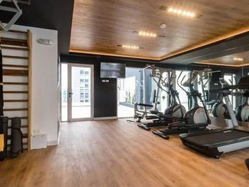 EXCELENTE INVERSIÓN: LOFT AMOBLADO Y EQUIPADO EN BARRANCO LÍMITE CON MIRAFLORES