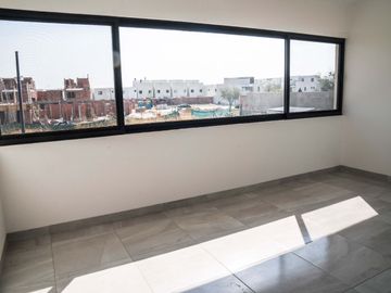CASA EN PREVENTA EN MAYORAZGO LEÓN GTO  CASA DE DOS RECÁMARAS A EXCELENTE PRECIO  UBICADO A SOLO 10 MINUTOS DE PUERTO INTERIOR