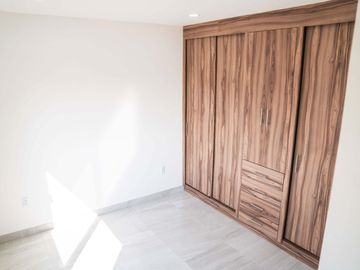CASA EN PREVENTA EN MAYORAZGO LEÓN GTO  CASA DE DOS RECÁMARAS A EXCELENTE PRECIO  UBICADO A SOLO 10 MINUTOS DE PUERTO INTERIOR