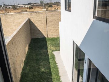CASA EN PREVENTA EN MAYORAZGO LEÓN GTO  CASA DE DOS RECÁMARAS A EXCELENTE PRECIO  UBICADO A SOLO 10 MINUTOS DE PUERTO INTERIOR