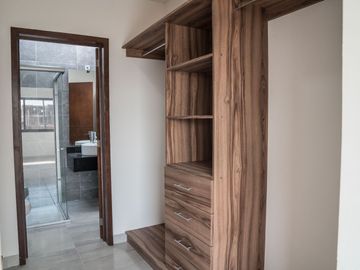 CASA EN PREVENTA EN MAYORAZGO LEÓN GTO  CASA DE DOS RECÁMARAS A EXCELENTE PRECIO  UBICADO A SOLO 10 MINUTOS DE PUERTO INTERIOR