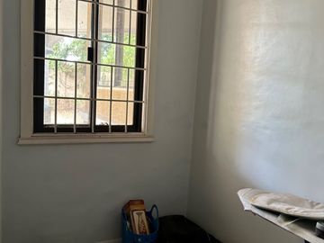 Pre-owned Bungalow with 850 sqm lot area in Mediccion Imus Cavite
