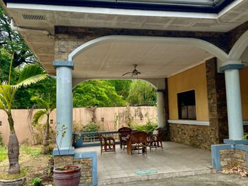 Pre-owned Bungalow with 850 sqm lot area in Mediccion Imus Cavite