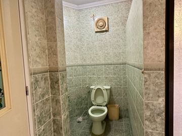 Pre-owned Bungalow with 850 sqm lot area in Mediccion Imus Cavite