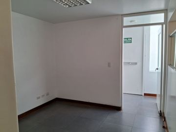 VENTA O ALQUILER DE LOCAL COMERCIAL EN BARRANCO