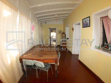 Vendemos Casa amplia con patio espacioso