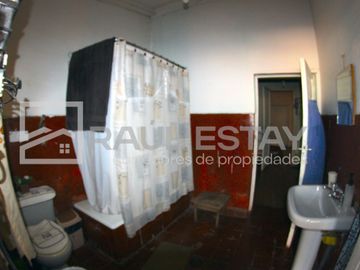 Vendemos Casa amplia con patio espacioso