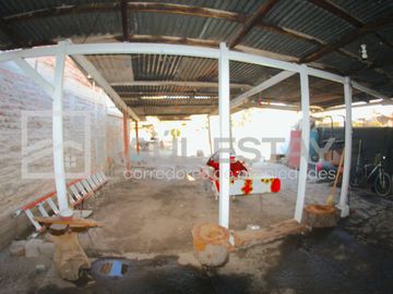 Vendemos Casa amplia con patio espacioso