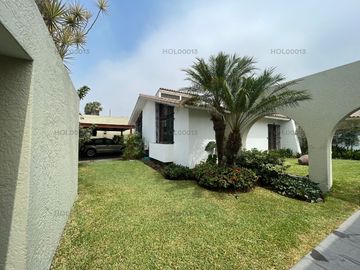 Venta de Encantadora Residencia Remodelada en Zona Residencial