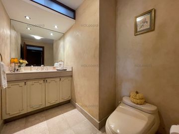 Venta de Encantadora Residencia Remodelada en Zona Residencial