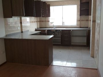 VENTA DEPARTAMENTO A ESTRENAR, PUENGASI QUITO ECUADOR