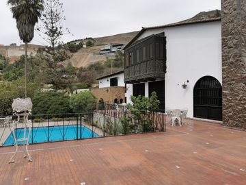 VENDO PRECIOSA RESIDENCIA EN CASUARINAS SURCO!! LISTA PARA MUDARSE