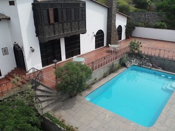 VENDO PRECIOSA RESIDENCIA EN CASUARINAS SURCO!! LISTA PARA MUDARSE