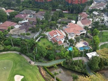 RUMAH GOLF VIEW di Jl SEKOLAH KENCANA, PONDOK INDAH
