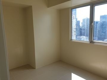 BGC Taguig 3 bedroom condo for sale Ready to occupy