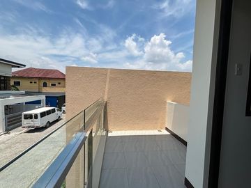 Luxurious 5-Bedroom Haven in Imus, Cavite – Your Dream Home Awaits!
