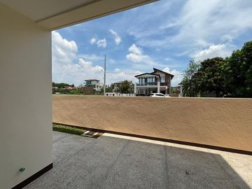 Luxurious 5-Bedroom Haven in Imus, Cavite – Your Dream Home Awaits!