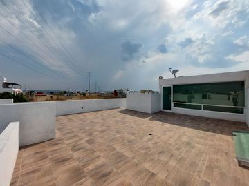 Casa a 500 metros dela Radial a espaldas de Atzala San Andres Cholula conjunto de 8 casas, cerrado y areas verdes