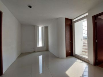 Casa a 500 metros dela Radial a espaldas de Atzala San Andres Cholula conjunto de 8 casas, cerrado y areas verdes