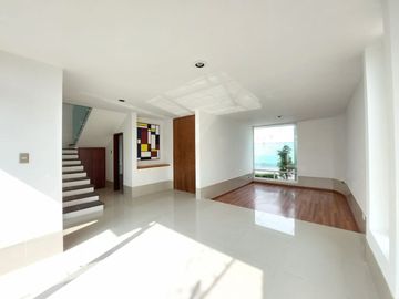 Casa a 500 metros dela Radial a espaldas de Atzala San Andres Cholula conjunto de 8 casas, cerrado y areas verdes