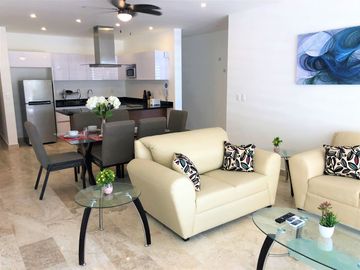 B102:Increible Depto Amueblado en Planta Baja de 2 rec en Cancún