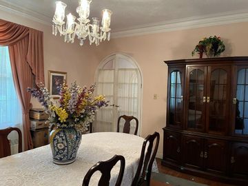 RESIDENCIA ANTIGUA EN EXCELENTES CONDICIONES, REFORMADA EN COL ZARCO EN CHIHUAHUA
