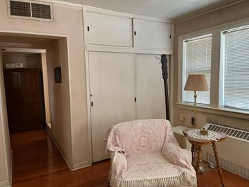 RESIDENCIA ANTIGUA EN EXCELENTES CONDICIONES, REFORMADA EN COL ZARCO EN CHIHUAHUA