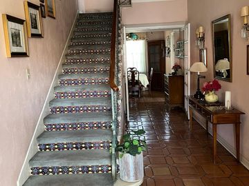 RESIDENCIA ANTIGUA EN EXCELENTES CONDICIONES, REFORMADA EN COL ZARCO EN CHIHUAHUA