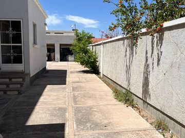 RESIDENCIA ANTIGUA EN EXCELENTES CONDICIONES, REFORMADA EN COL ZARCO EN CHIHUAHUA