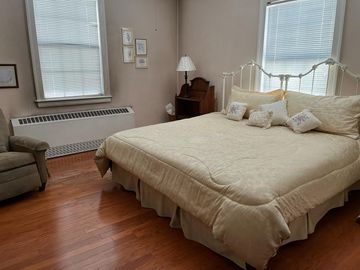 RESIDENCIA ANTIGUA EN EXCELENTES CONDICIONES, REFORMADA EN COL ZARCO EN CHIHUAHUA