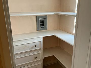 RESIDENCIA ANTIGUA EN EXCELENTES CONDICIONES, REFORMADA EN COL ZARCO EN CHIHUAHUA