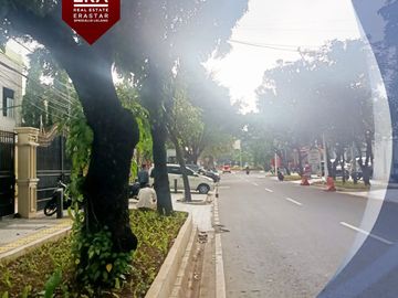 Rumah Menteng, Dekat Gereja Theresia, Jakarta Pusat, Cash Only