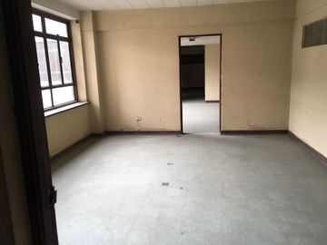 Alquilo Edificio Monterrey cerca de La Plaza Mayor en Lima