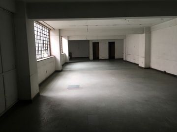 Alquilo Edificio Monterrey cerca de La Plaza Mayor en Lima
