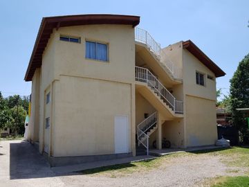 Vivienda de 3 dormitorios con pileta, lindante costa de arroyo- FINANCIACION HASTA 3 AÑOS