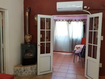 Vivienda de 3 dormitorios con pileta, lindante costa de arroyo- FINANCIACION HASTA 3 AÑOS