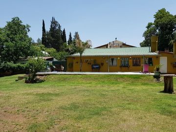 Vivienda de 3 dormitorios con pileta, lindante costa de arroyo- FINANCIACION HASTA 3 AÑOS