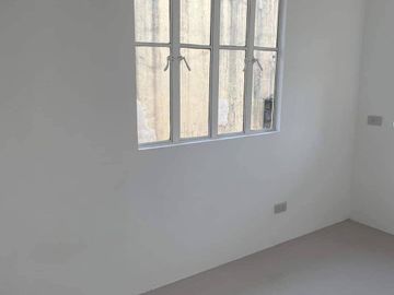 Ready for Occupancy Single Attached end unit @Carmona Estates