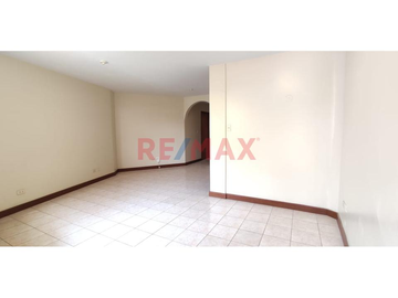 Se Alquila Departamento 90 M2 - Sol De La Molina - 2200 Soles