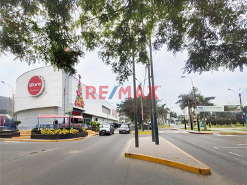 Se Alquila Departamento 90 M2 - Sol De La Molina - 2200 Soles