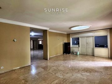 Dijual Rumah Lama Near Jl cendana & Suwiryo Menteng , Jakpus