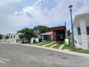 CASA EN VENTA EN FRACCIONAMIENTO LOMAS DE COCOYOC MORELOS