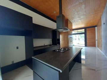 CASA EN VENTA EN FRACCIONAMIENTO LOMAS DE COCOYOC MORELOS