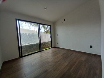 CASA EN VENTA EN FRACCIONAMIENTO LOMAS DE COCOYOC MORELOS