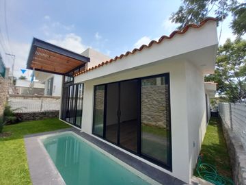 CASA EN VENTA EN FRACCIONAMIENTO LOMAS DE COCOYOC MORELOS