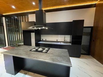 CASA EN VENTA EN FRACCIONAMIENTO LOMAS DE COCOYOC MORELOS