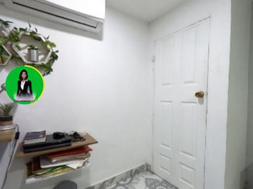 VENDO CASA PLANA CON AREA DE 277mts, CON APARTAMENTO EN SECTOR DE PARAISO, EXCELENTE UBICACION
