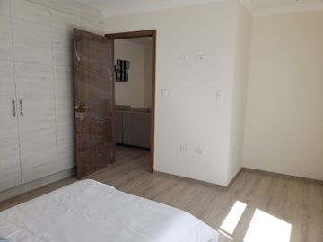Tumbaco, Hermosas Casas Adosadas de 2en2 con Amplios Jardines, Entrega Junio2024