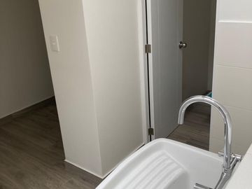 DE ESTRENO, NO PAGA ALCABALA, LINDO TRIPLEX , TERRAZA, BBQ, 2 DORMITORIOS, VISTA EXTERIOR, BALCON
